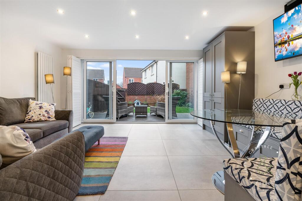 Ffordd Nowell, Hern Crabtree (5).jpg