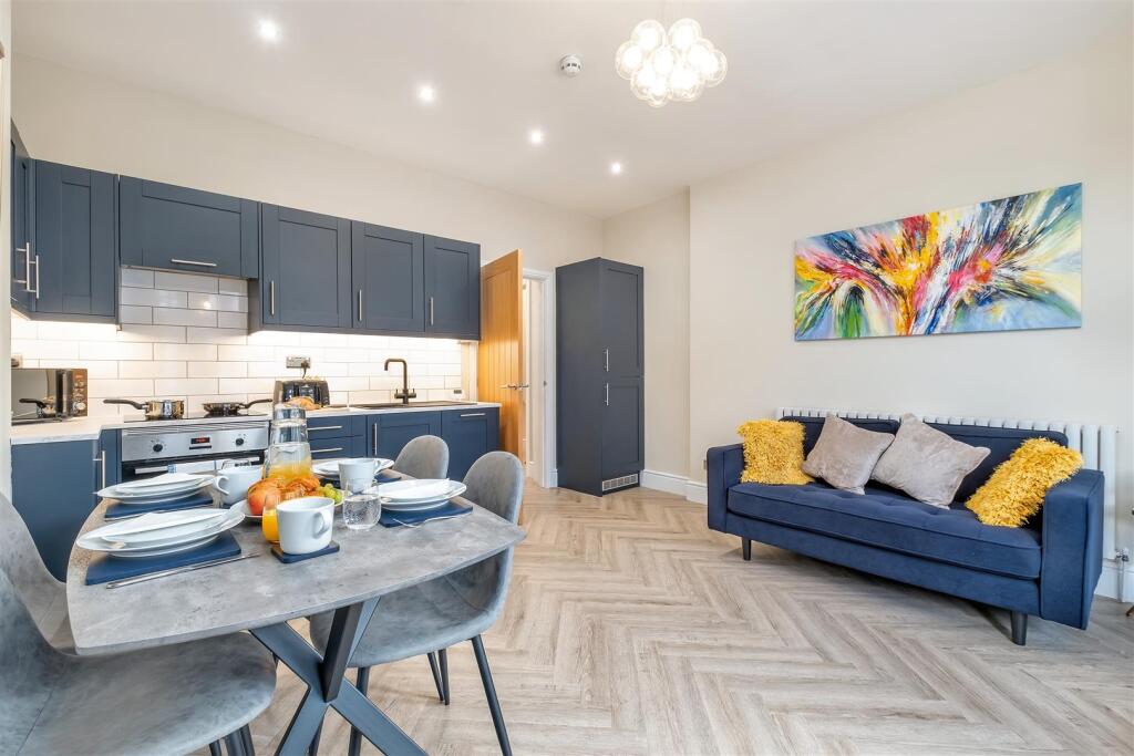 Apt 1, 6 Mapperley Park Drive Mapperley NG3 5BX