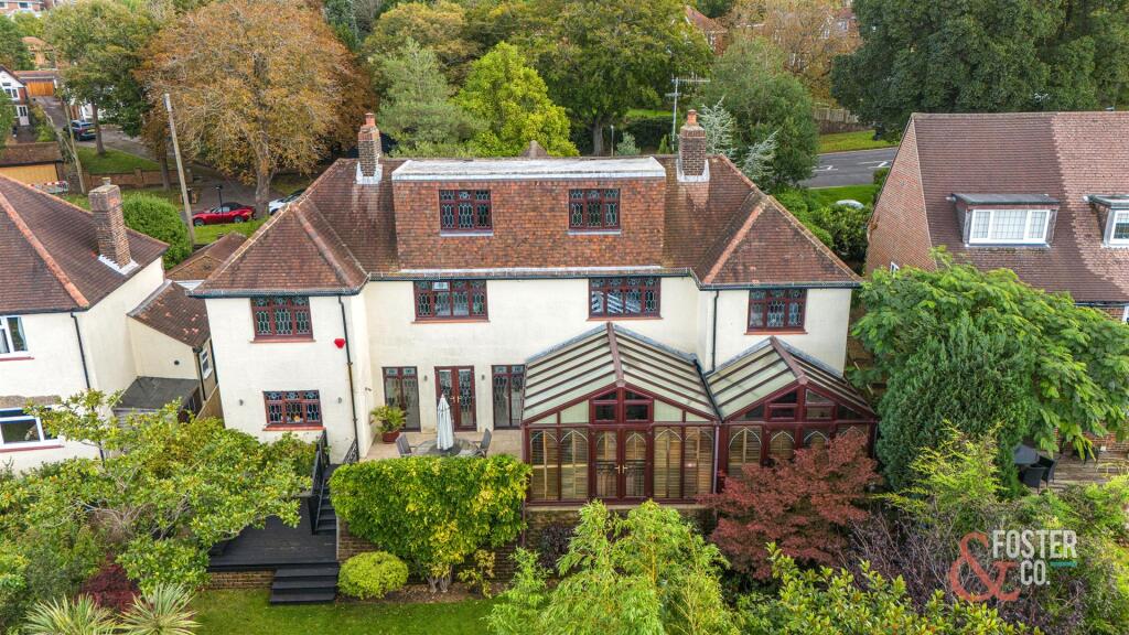 Surrenden Crescent, 58-009.jpg