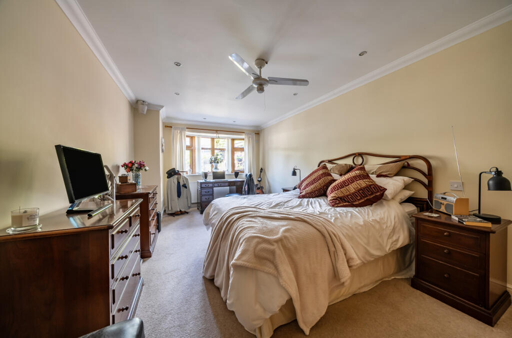 1344988-8-68b2443...