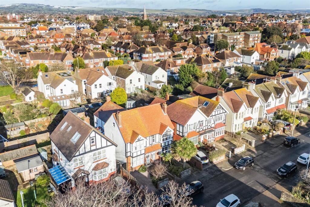 Rowlands Road, 132-004.jpg