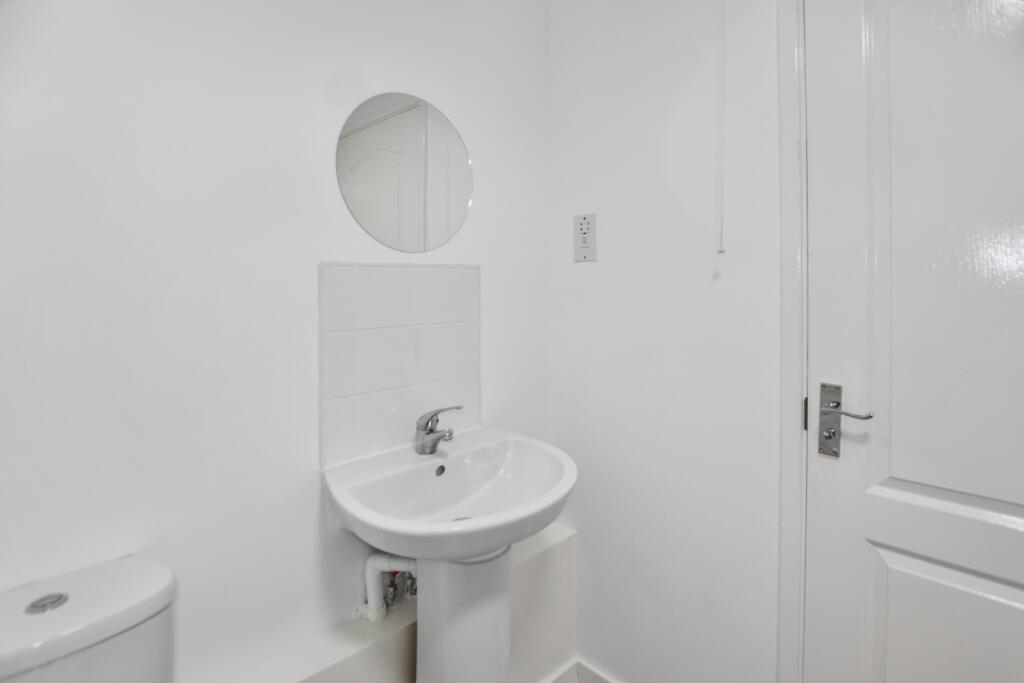 31 Cranberry Lane, Canning Town, London E16 4PD