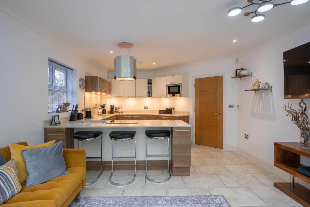 Wellwood Close