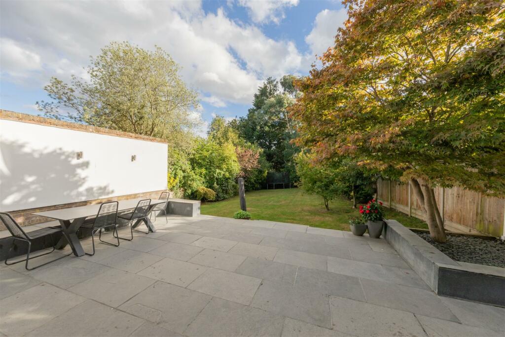 Forest View, E4