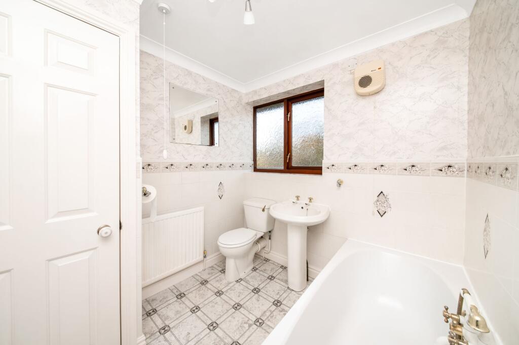 HOUSE BATHROOM