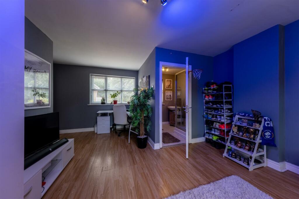 3 Spring Mews-031.jpg