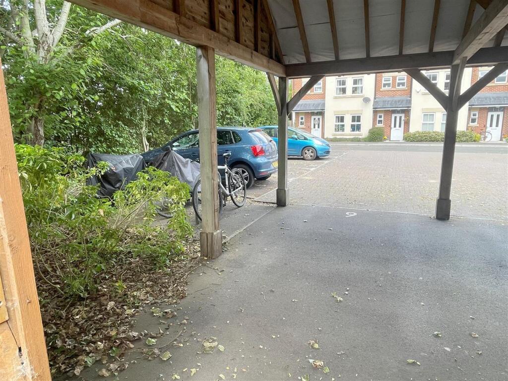 Car port and rear parking 1.JPG