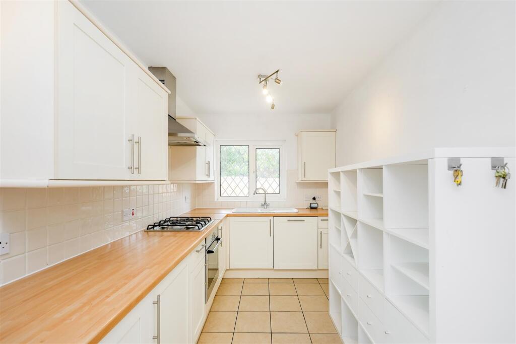 11 Carbis Close-7.jpg