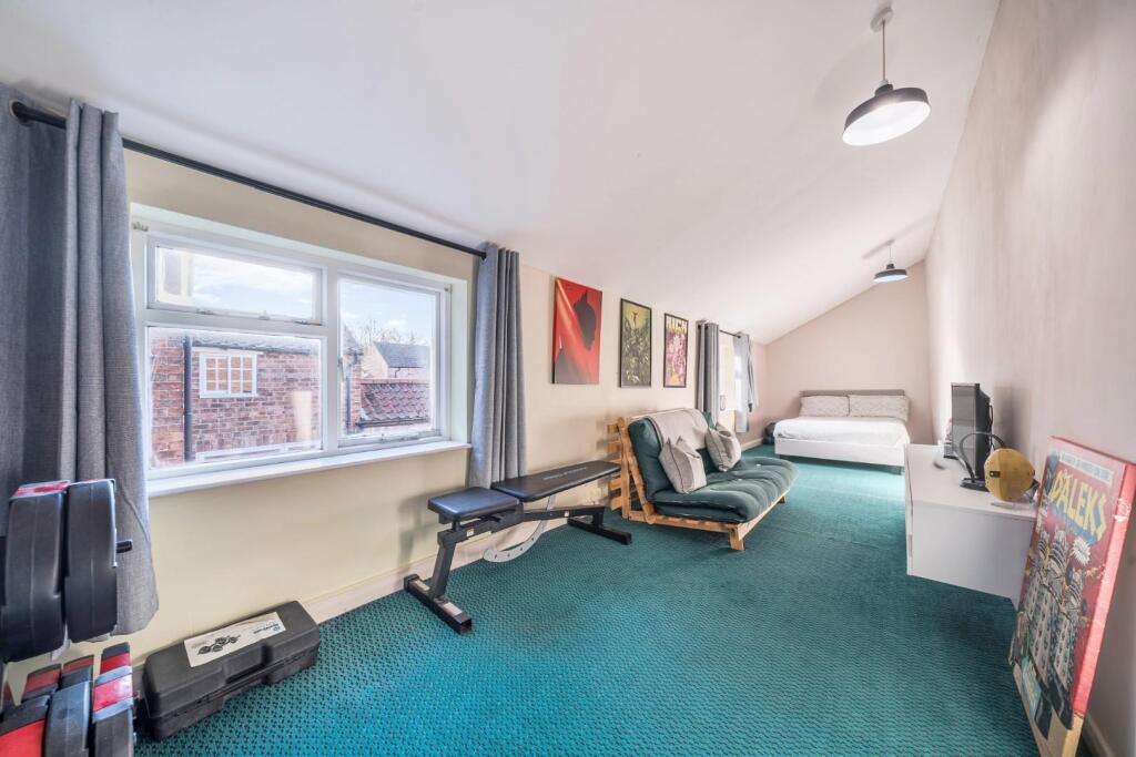 BEDROOM TWO.jpg