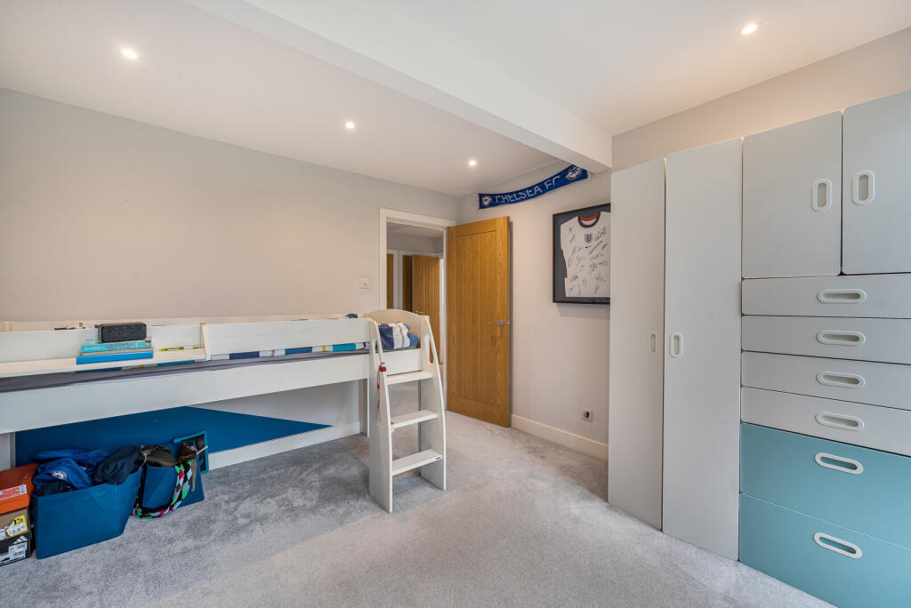 1365825-21-68ef6f...