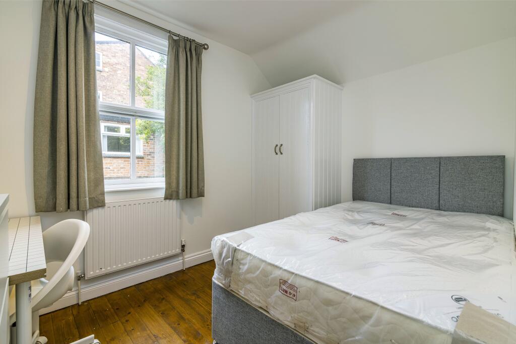 10-12DouglasRoad-55