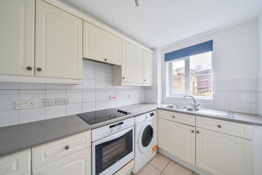 1396812-16-695f75...