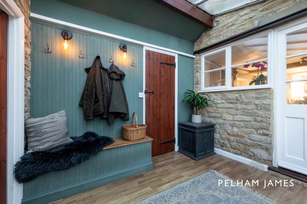 Boot Room, Floral Cottage, Glapthorn