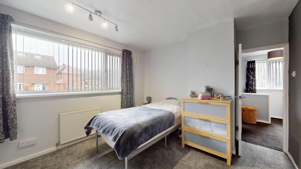 1-Queenswood-Close-03092025_172847