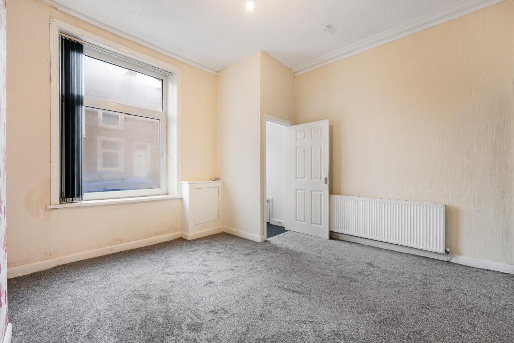 12 Atlas Road HDR-2.jpg