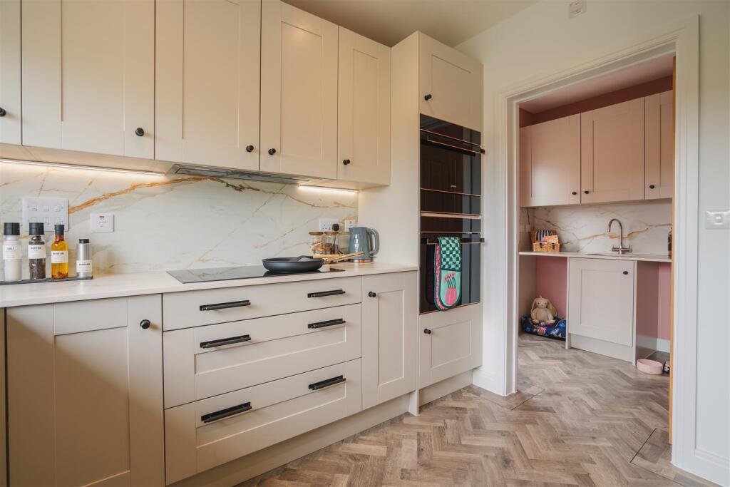 WMA - Ivy House - Kitchen-5 (Hammond).jpg