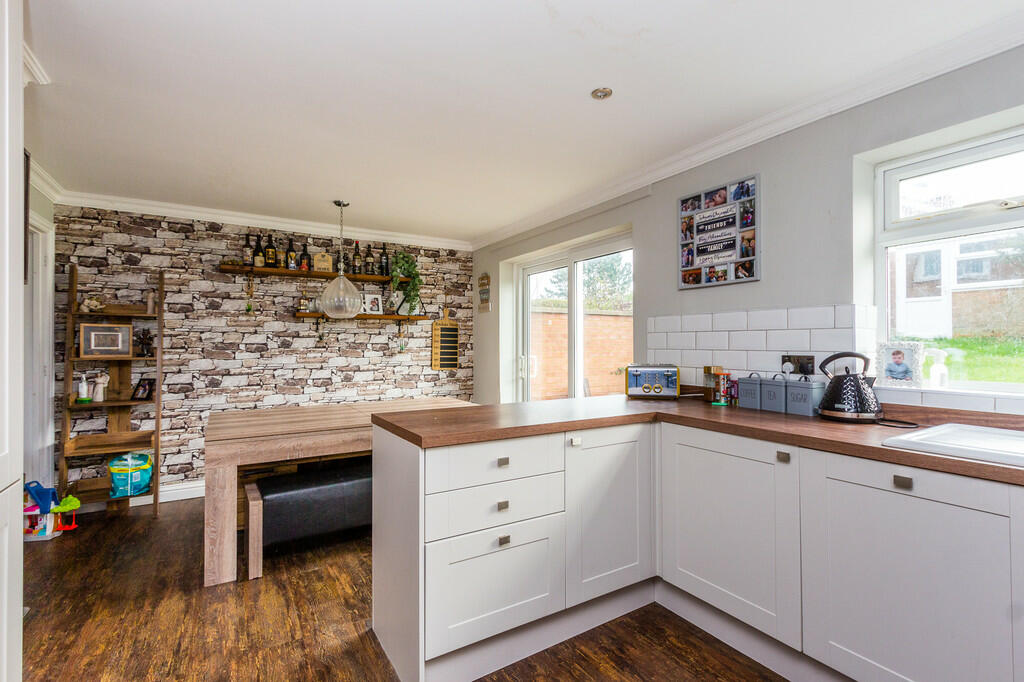 Kitchen/Dining Ro...