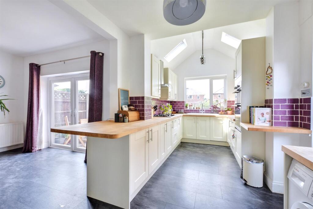 Kitchen Diner_1.jpeg