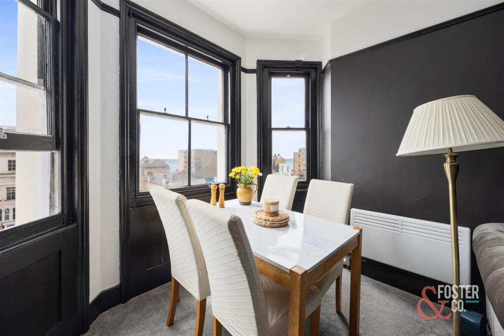 St Catherines Terrace, 13 Flat 4-009.JPG