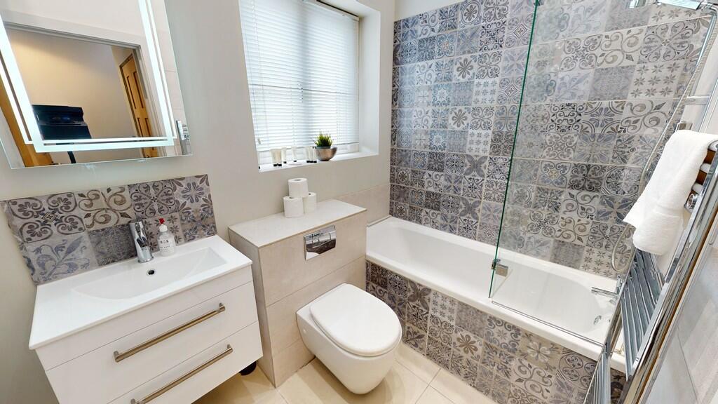 Coach-House-04242...