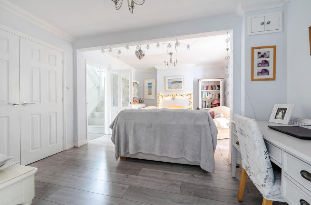 1342246-7-68a3135...