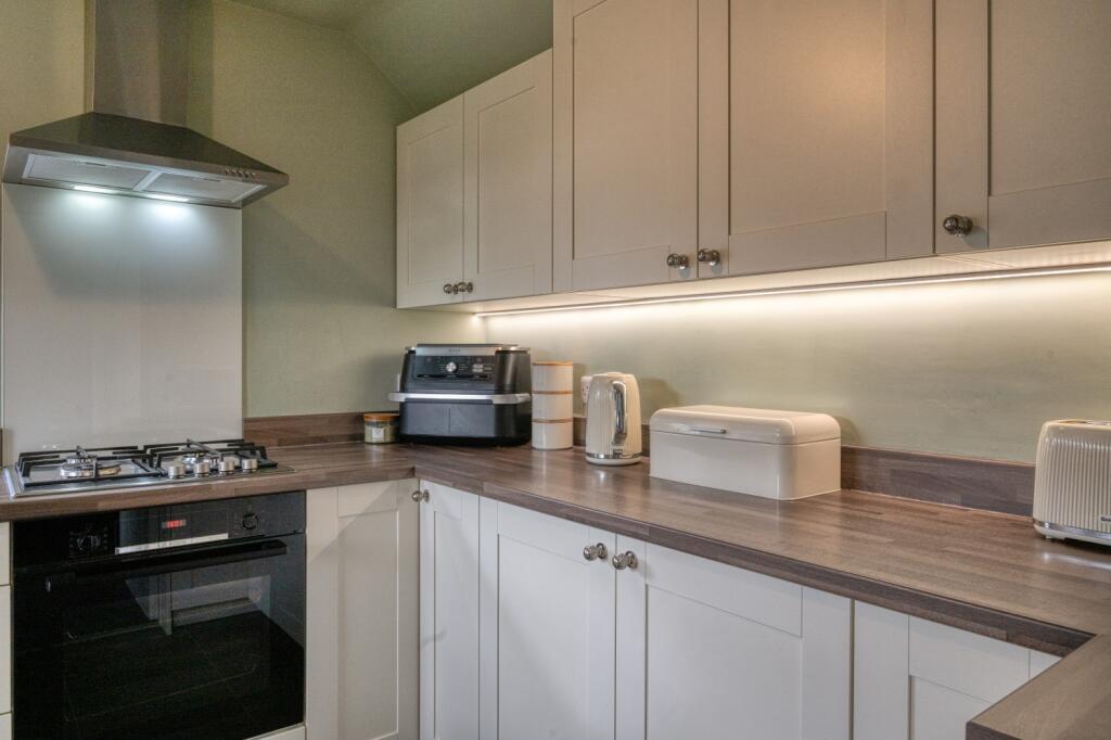 KITCHEN 4