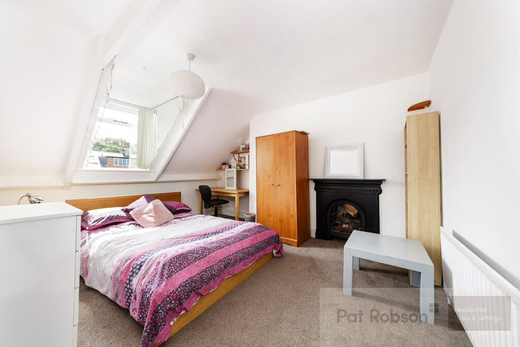 36B holly ave504.jpg
