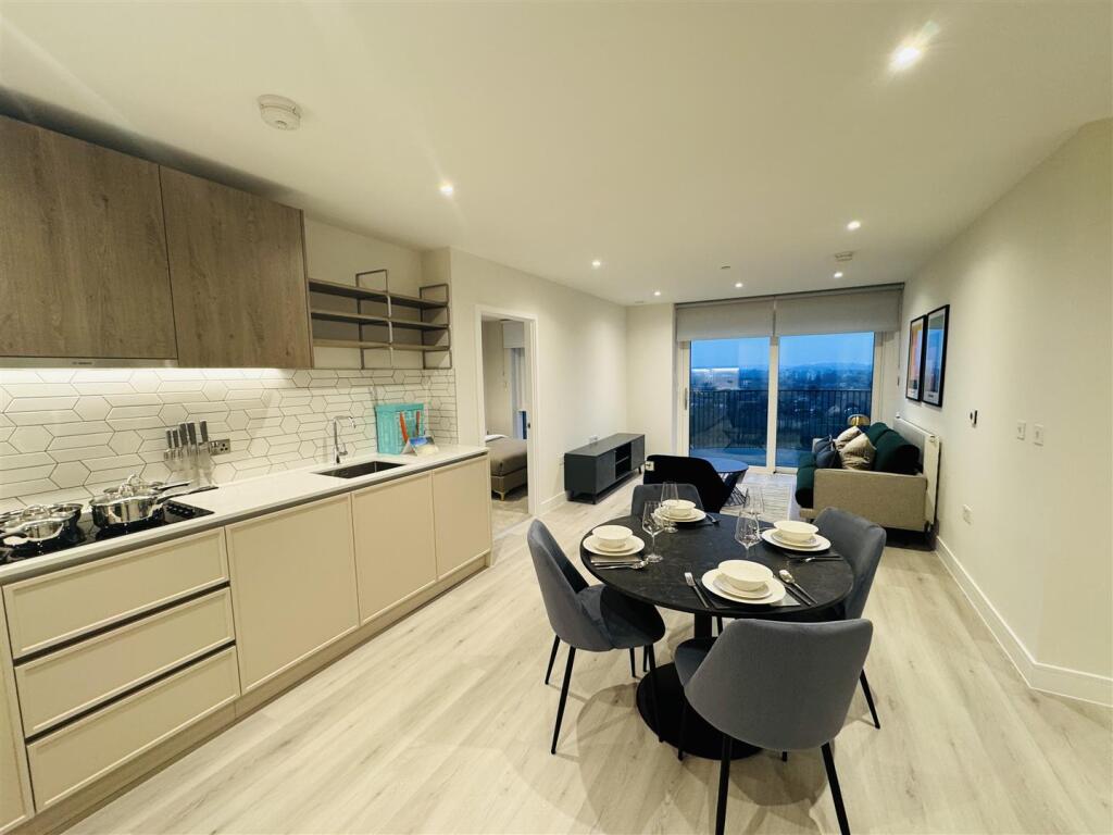 Kitchen/Living/Dining