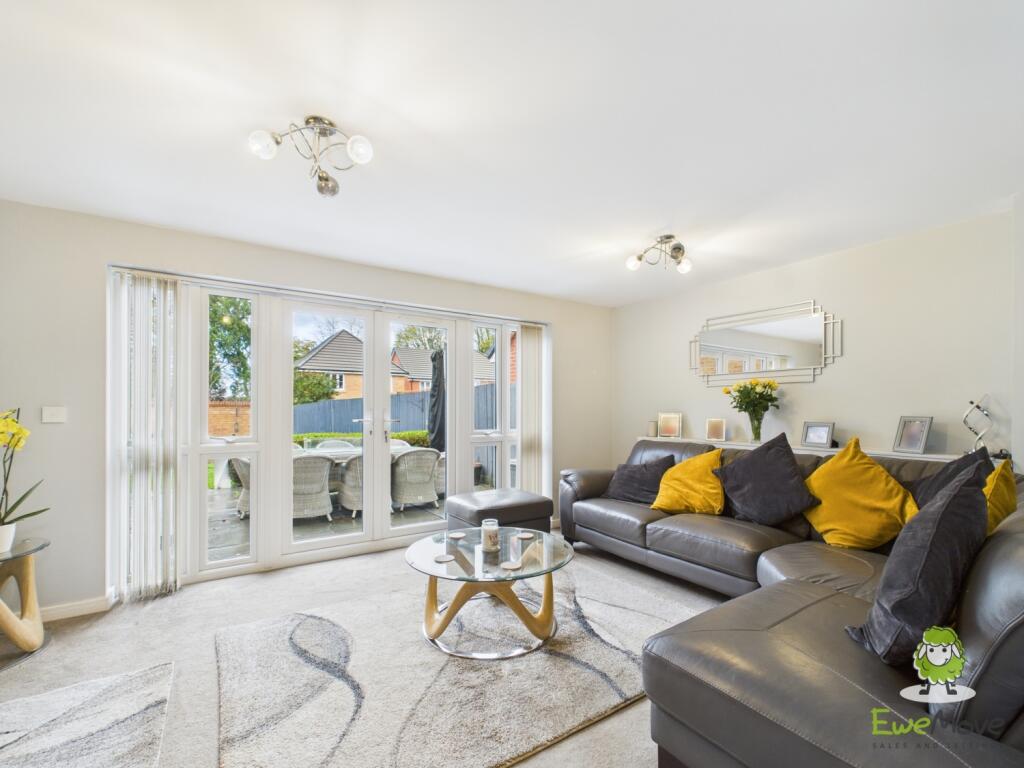 EweMove Estate Agents Basingstoke - Longwood Copse