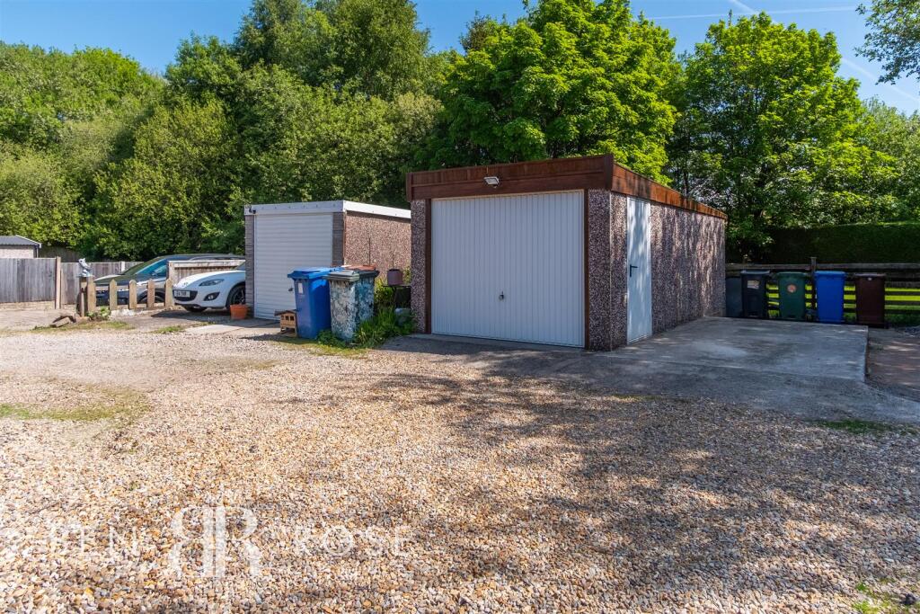 Garage/Off Road Parking