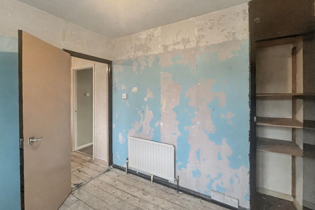 52 Kingscroft Road, Banstead, Surrey, SM7 3LY