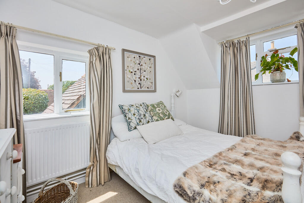 Edward Knight 202...