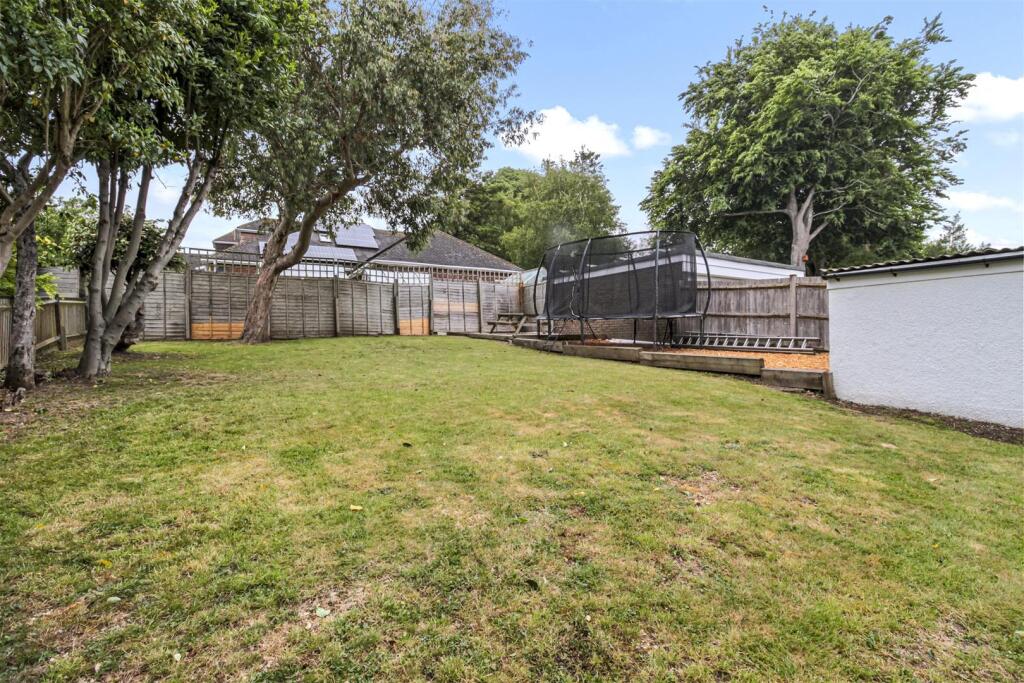 Broadview Gardens 12 _019.JPG