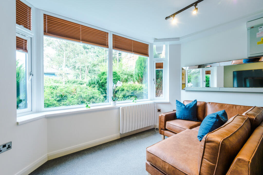 Jesmond View, Block B, Flat 1, living 1