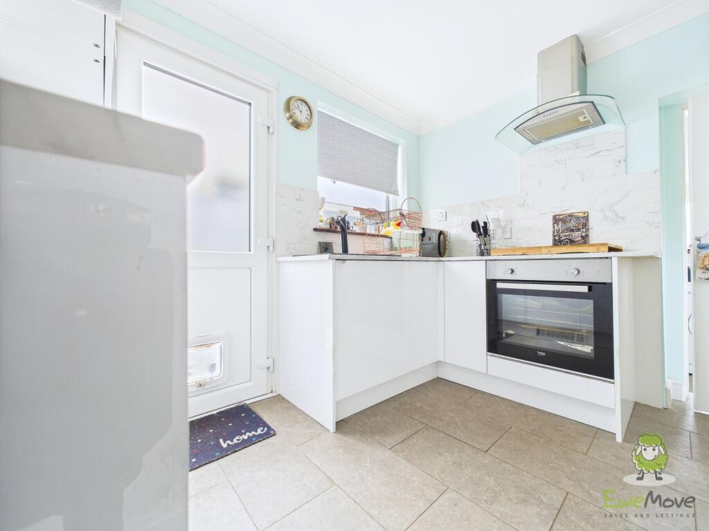 CAM01543G0-PR0134-STILL013