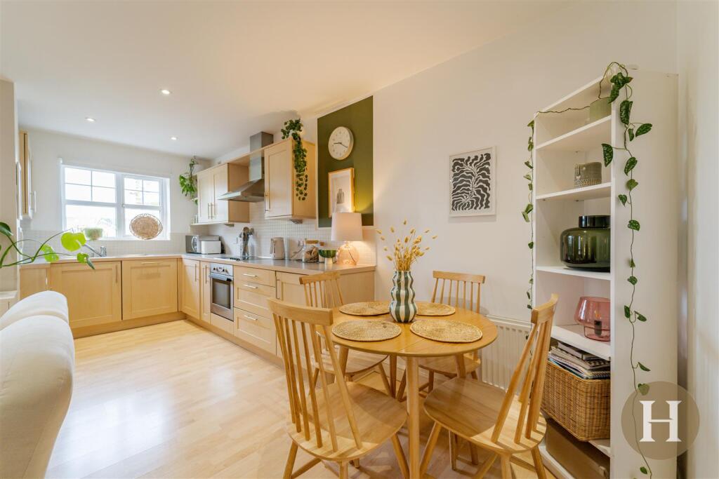 Hadleigh Estate Agents-4.jpg