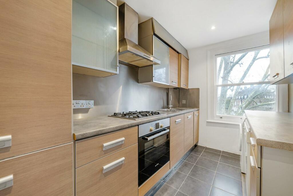 Kitchen.JPG