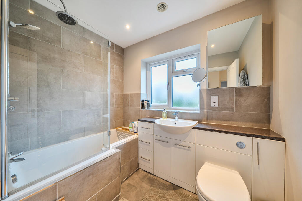 1382809-18-691daf...