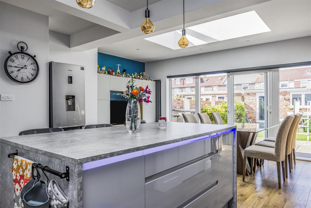 26 Ascot Road, Baffins-PorticoMarketing-SoldBy-25.