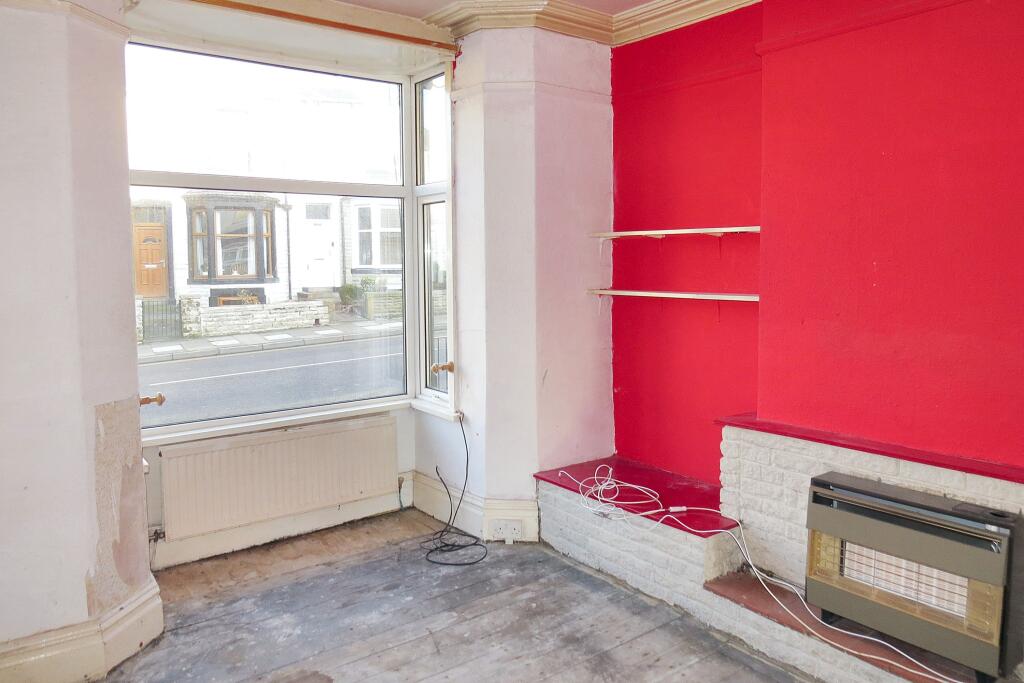 213 Brunshaw Road, Burnley, Lancashire, BB10 4DL