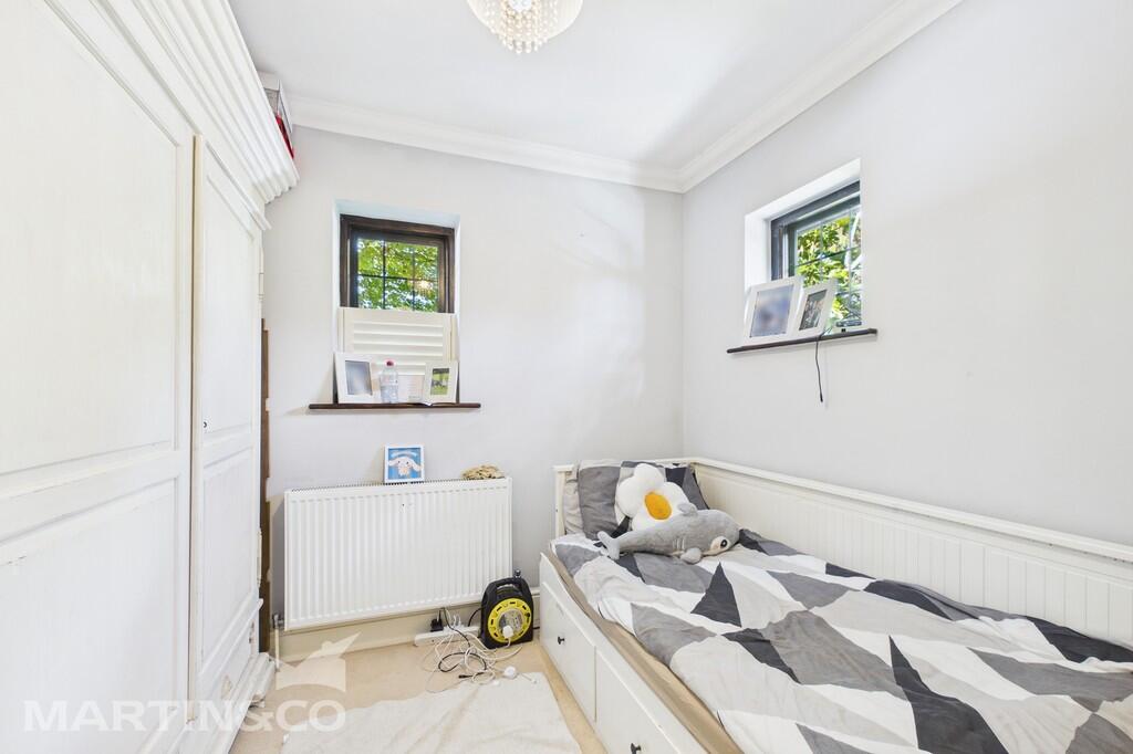 CAM01953G0-PR0115...