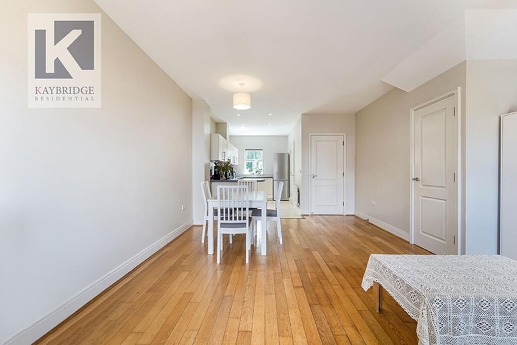Beaumont Drive KT4 8FE