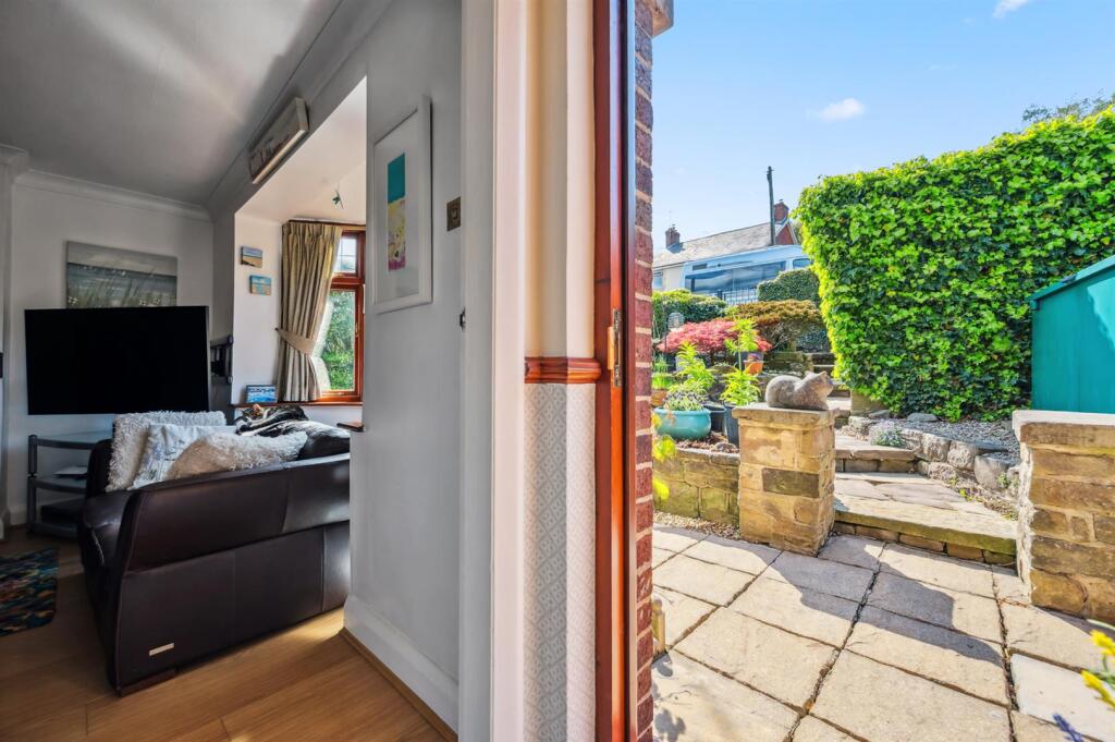 Front garden and sitting room.jpg