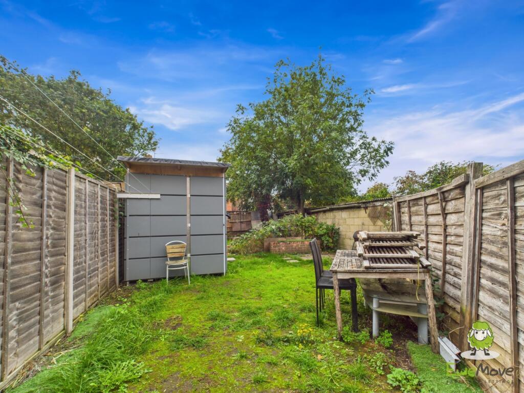 Ewemove Basingstoke Devonshire Place Garden