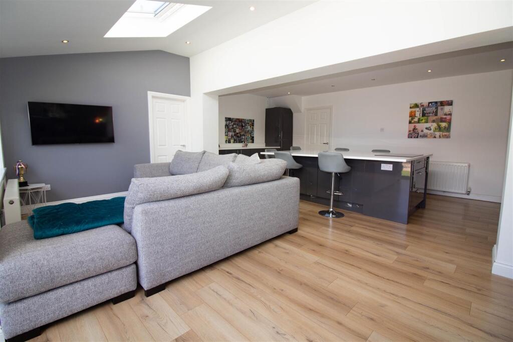 Open Plan Kitchen Family Room