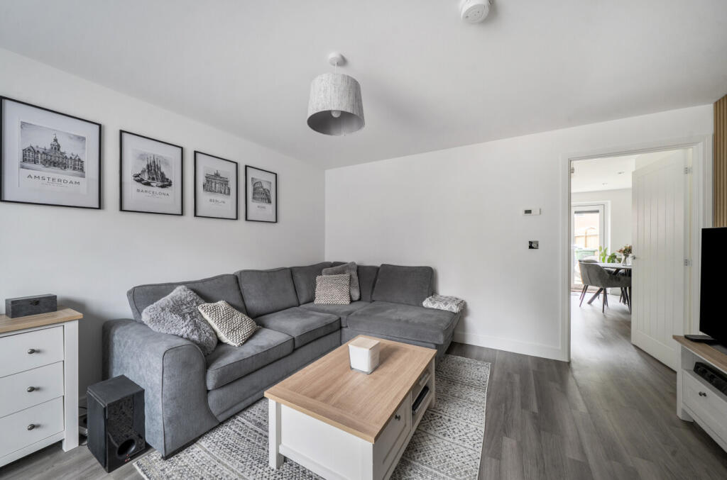 1369158-18-68fa23...