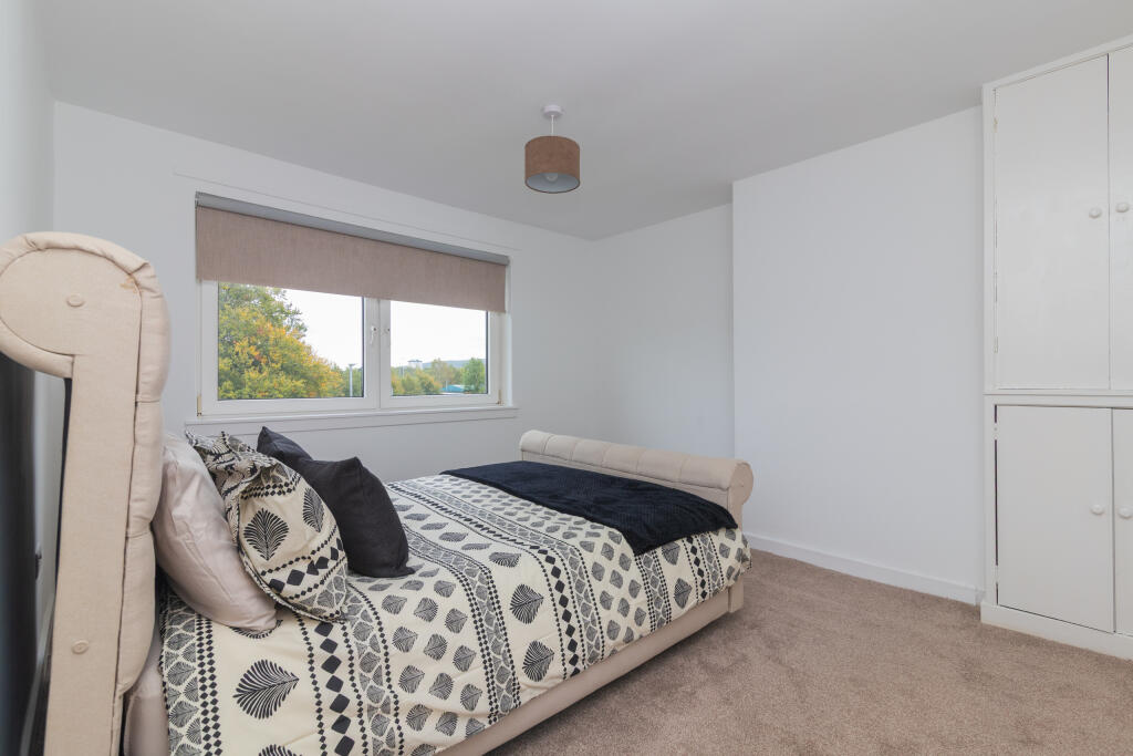 10 waverley road pa20ae L-24