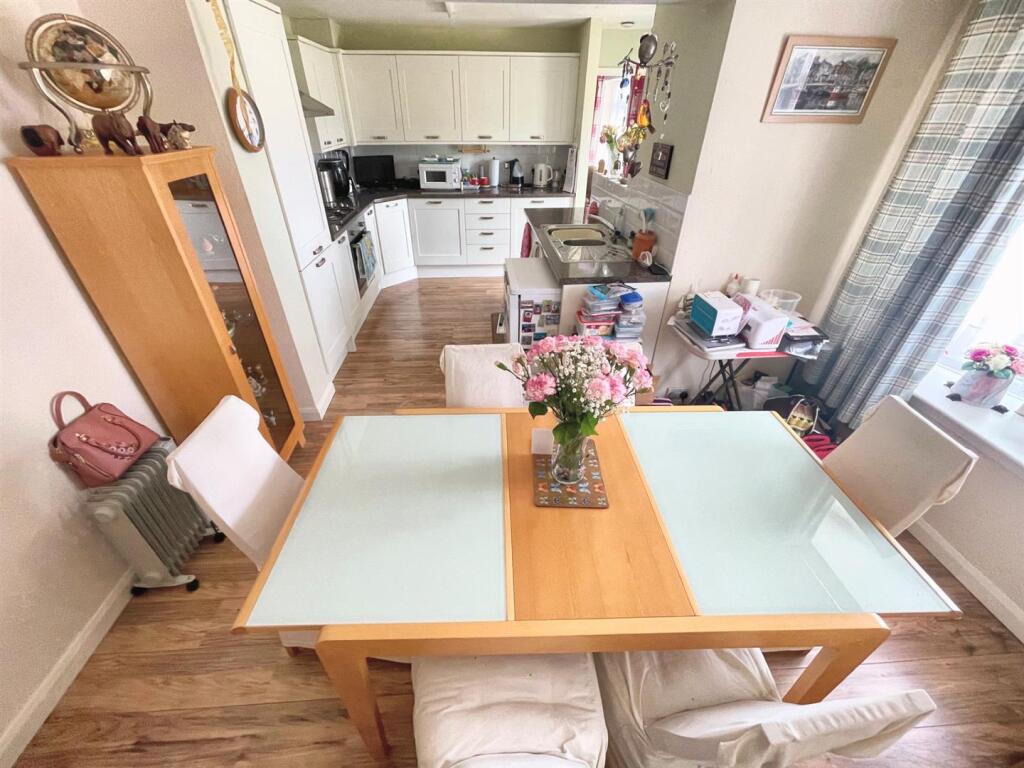 Dining / Kitchen