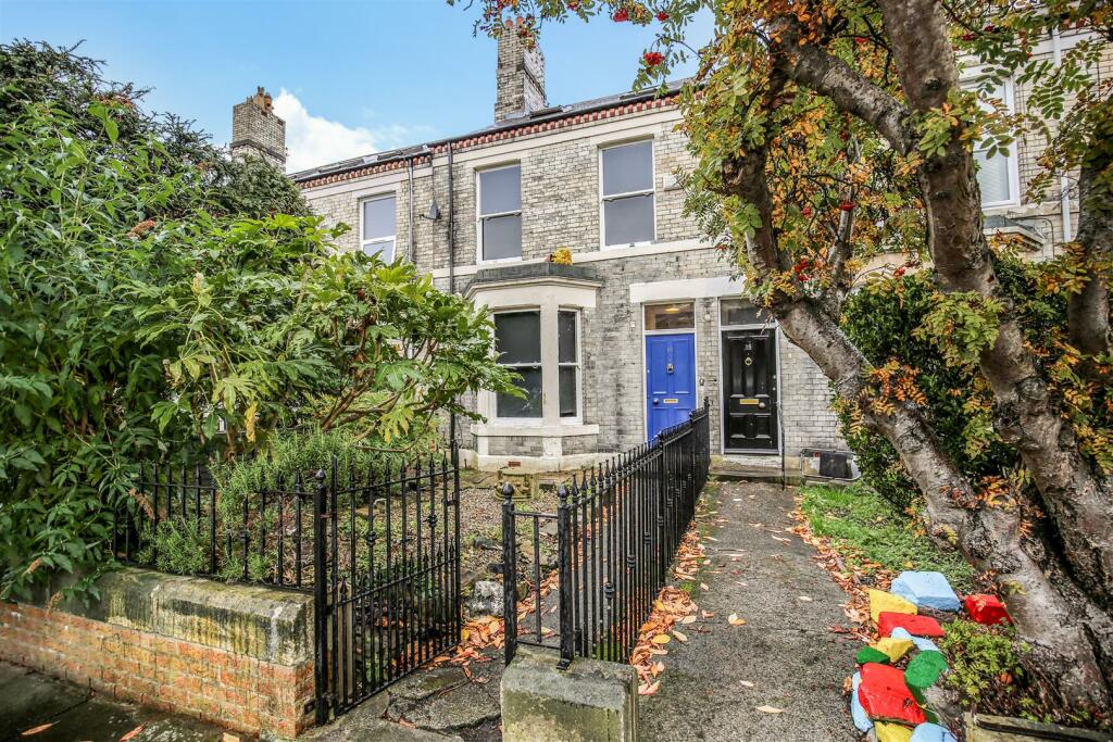 BM00374-S-15 Larkspur Ter.jpg