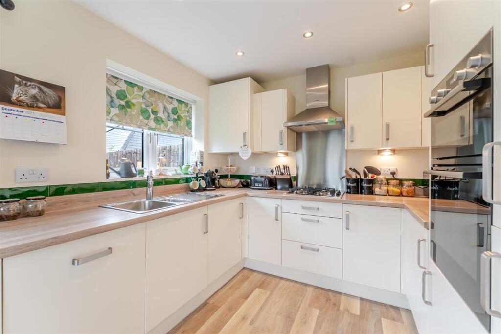 59 Whiting Way, Wrington BS40 5AS 31.jpg